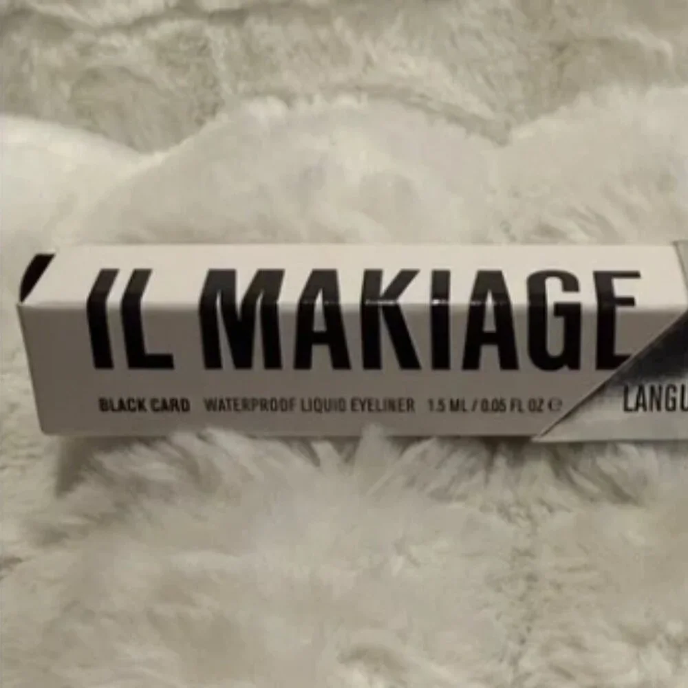 IL MAKIAGE | Liquid Eyeliner | Black Card